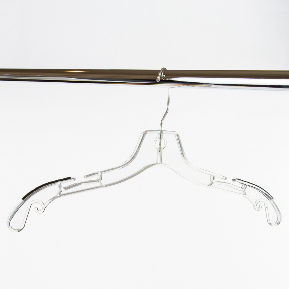 17" HD Shirt/Dress Hanger w/Foam Strips